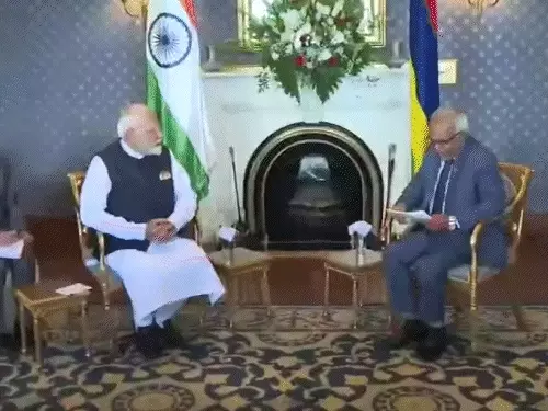 PM Modi received a grand welcome in Mauritius, the atmosphere was filled with Bihari songs